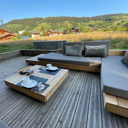 Esquinade 4 Bedrooms Apartment